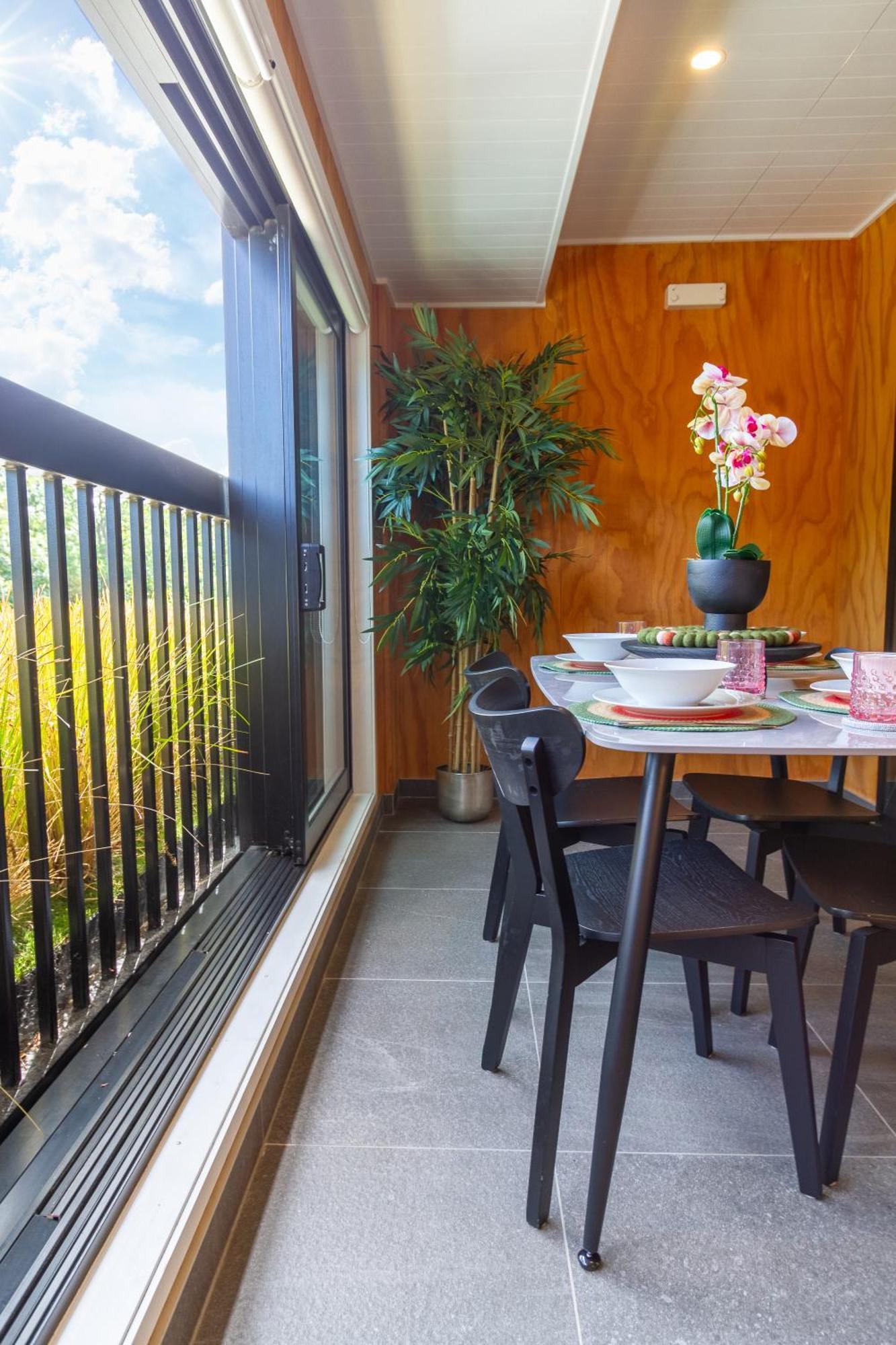 Cozy 1-Bed Apartment With Park Views, Sleeps 4 Christchurch Exteriér fotografie