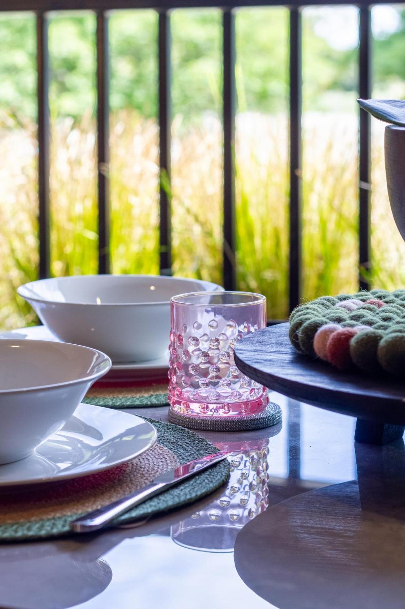 Cozy 1-Bed Apartment With Park Views, Sleeps 4 Christchurch Exteriér fotografie